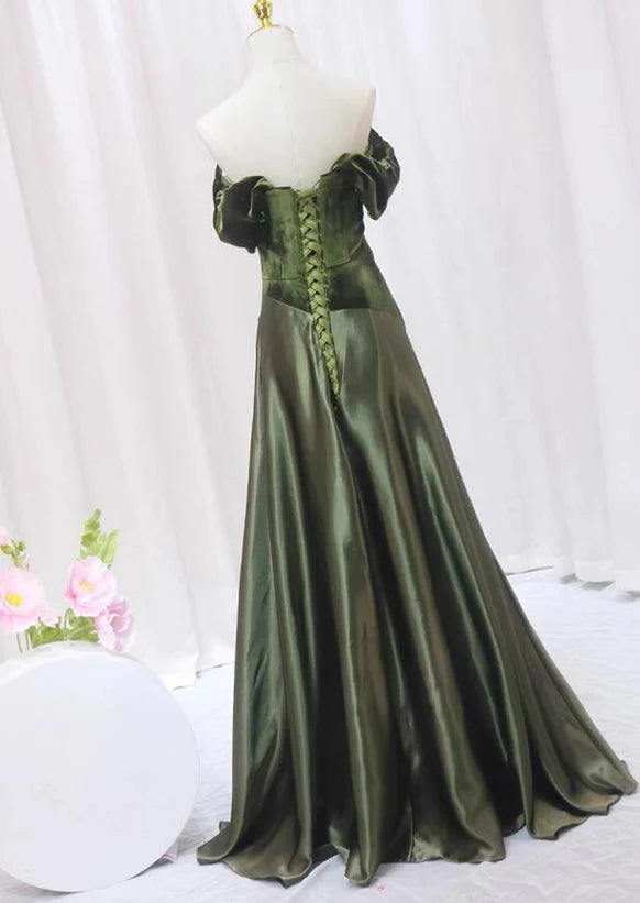 Vestido de fiesta largo de terciopelo verde con escote en forma de A y escote en forma de corazón